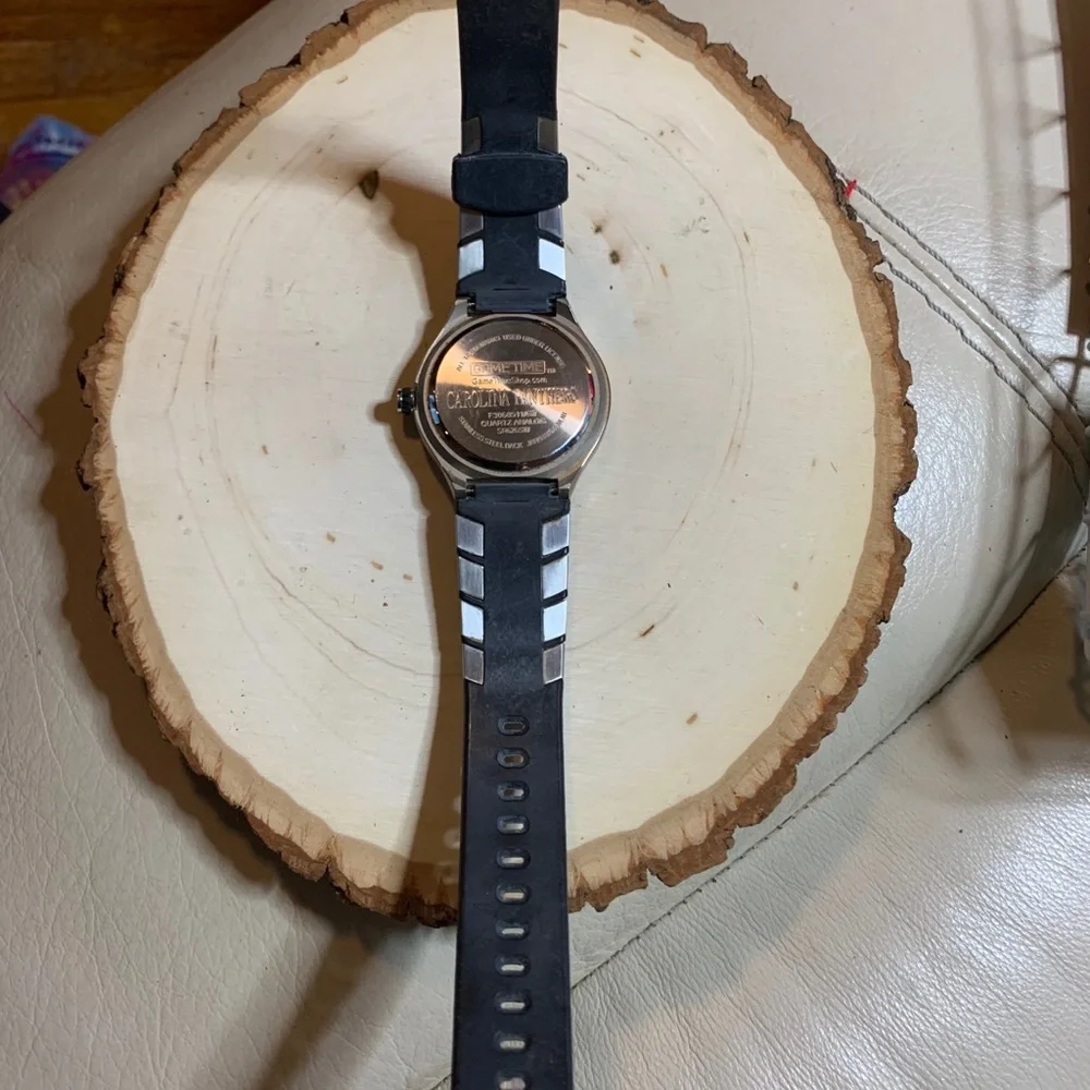 Panthers Watch‎ SR626SW F3068511/GT NFL Football